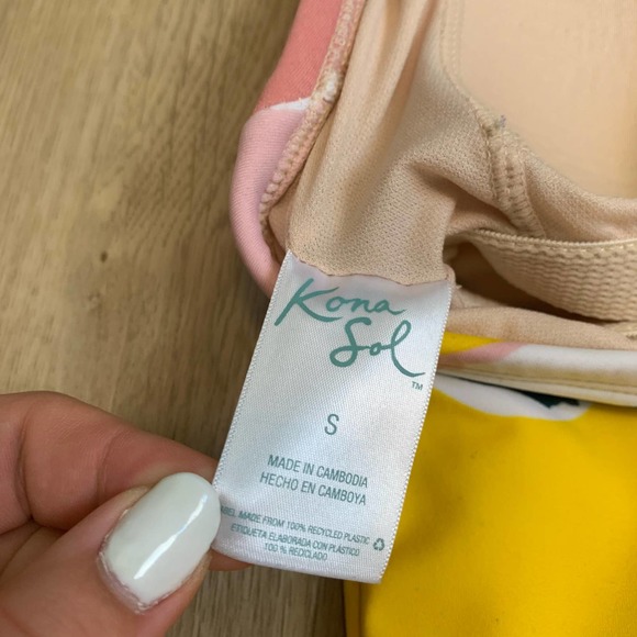 Kona Sol Womens One-piece Swimsuit Size Small Yellow Pink Floral Lightly Padded - Picture 4 of 16